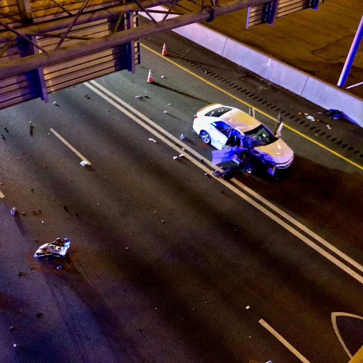 Unos tres minutos después, una mujer murió en la carretera Interestatal 75 cerca de 14th Street, cuando paró súbitamente en la vía y se bajó del auto.