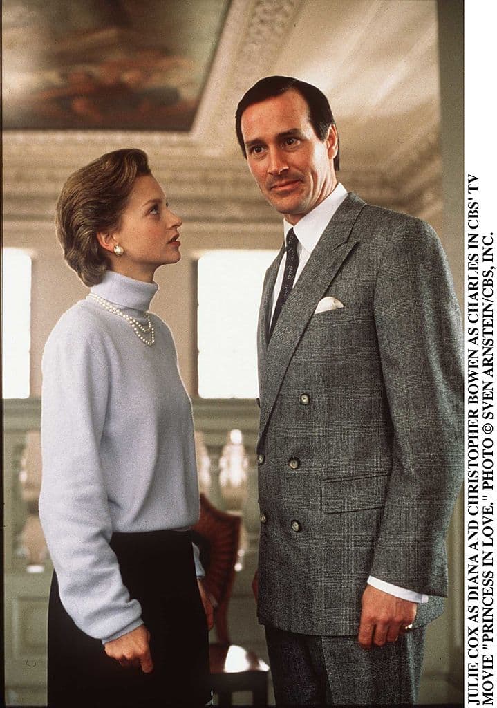 En este proyecto relatan lo infeliz que era Diana en el matrimonio con el príncipe Carlos y cómo se llega a enamorar de su instructor de equitación James Hewitt.