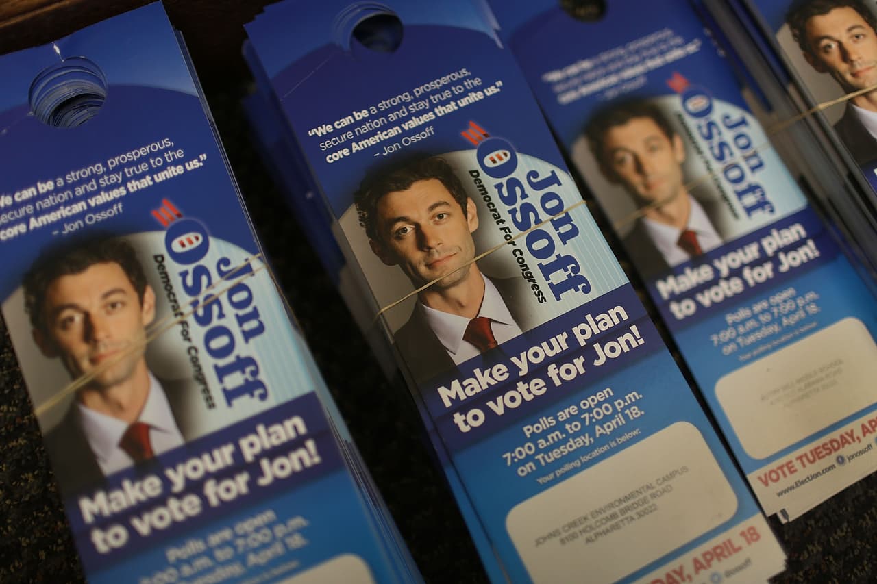 <b>La campaña de Ossoff ha recaudado dos dólares por cada dólar de los republicanos,</b> el 66% de pequeños donantes que han aportado menos de 250 dólares por donación.