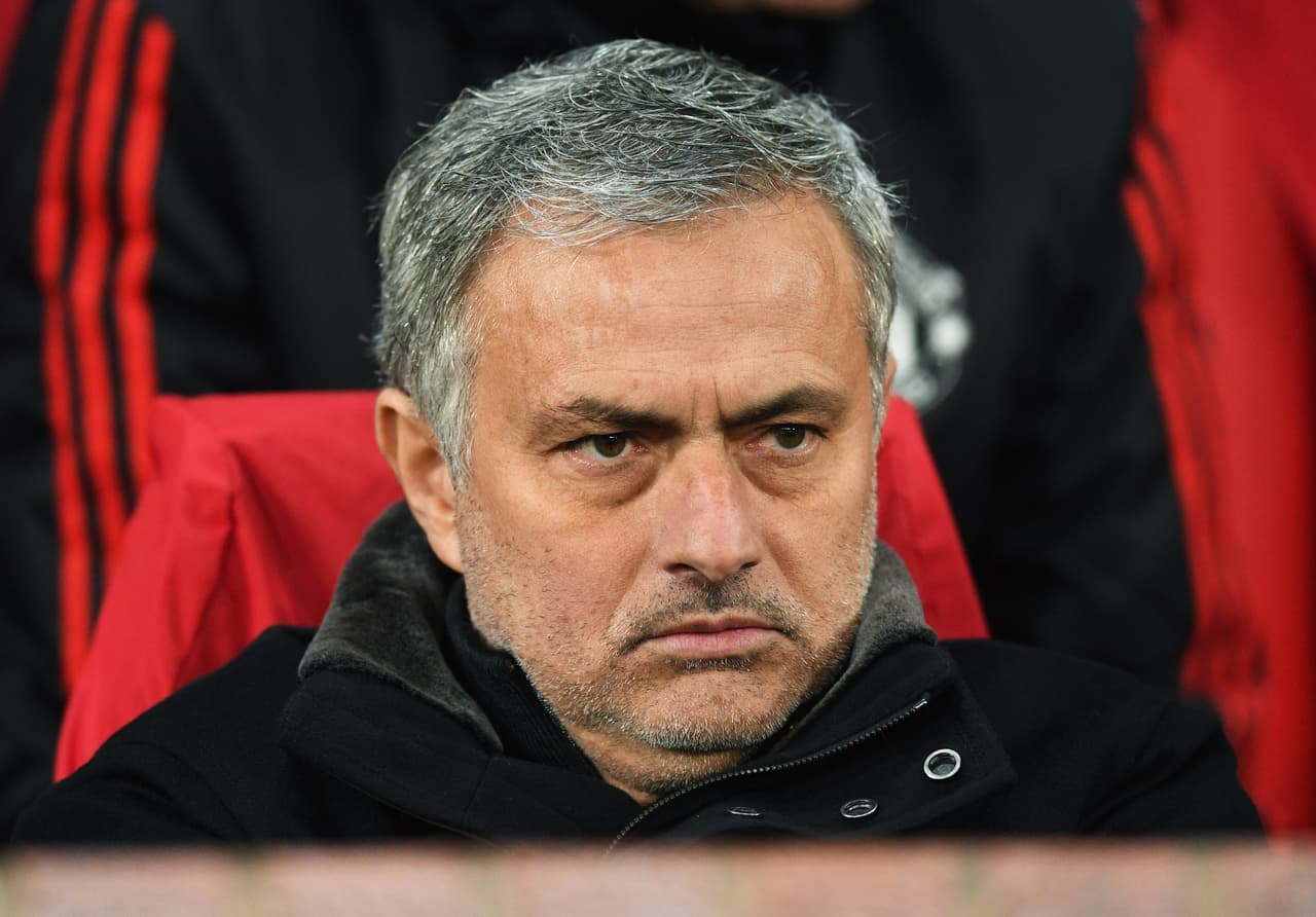 Las cámaras estaban sobre 'Mou', que en la previa aseguró que de quedar fuera de la Champions en esta ronda sería un fracaso rotundo.