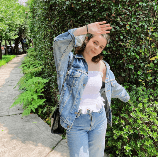 "Desde que me fui de mi casa busqué mi agencia, acabo de grabar mi primer proyecto y 
<b>me hace sentir muy orgullosa de que fue por mí misma</b>", declaró Ana Paula en la entrevista publicada este 18 de mayo.