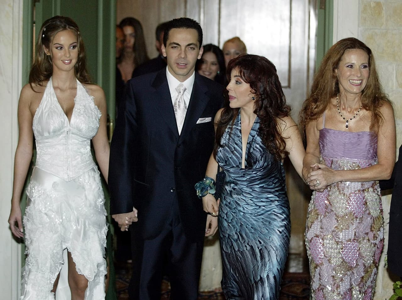 También contó que el cantante le proponía salir de noche al supermercado o a la farmacia, para no dormir. "Teníamos que dormir de día, no era normal. Pero él no creía en ningún tipo de ayuda médica y menos psicológica".