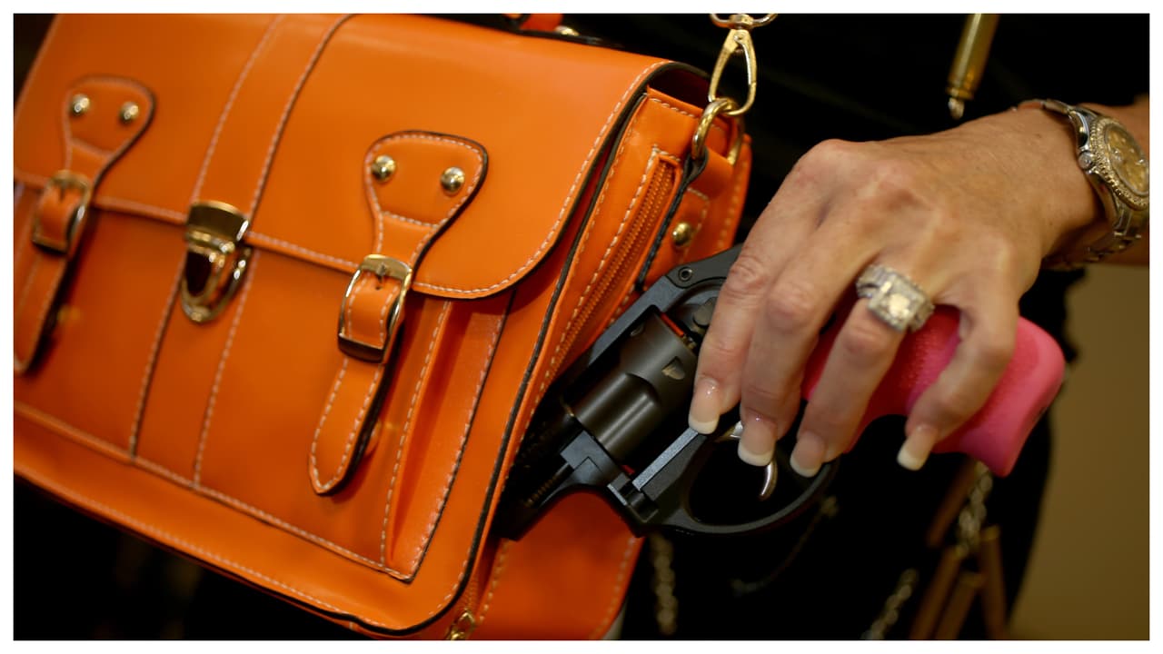 ¿Puedo portar un arma oculta a todas partes en Florida con la nueva ley? Directores de Policía responden