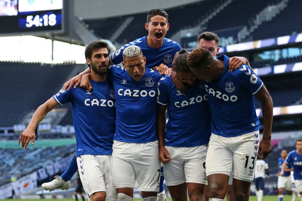 El Everton de Ancelotti gana su primer partido de la Premier League ante Tottenham. James Rodriguez debuta con los azules y se llevan los primeros puntos a casa.
