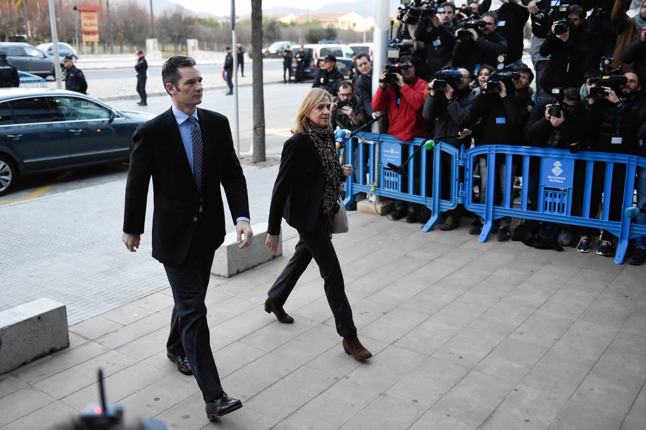 Comienza el juicio por corrupción contra la hermana y el cuñado del rey de España