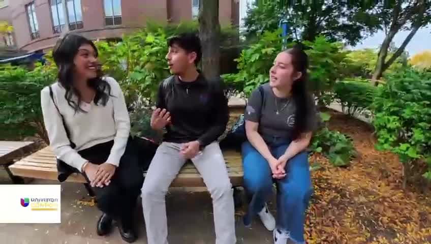 La Voz de la Primera Generación de Estudiantes Universitarios.