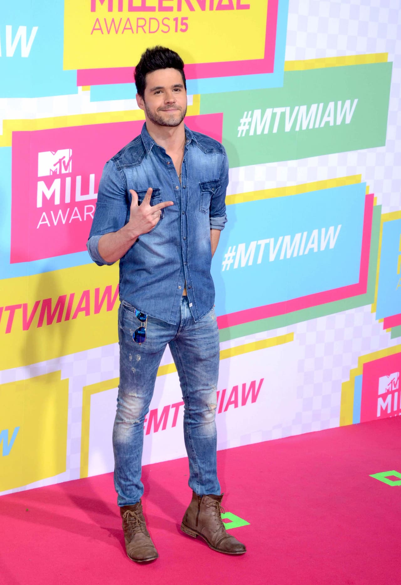 De los cuatro ocupantes, "tres resultaron lesionadas, entre ellas, dos niñas de 7 y 5 años".
<br>