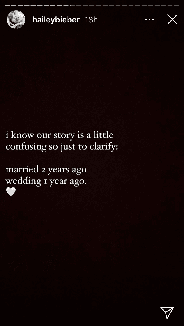 Hasta puso un mensaje para que no haya dudas sobre las fechas: se cumplieron dos años de su boda civil y uno de la ceremonia religiosa. 
<br>