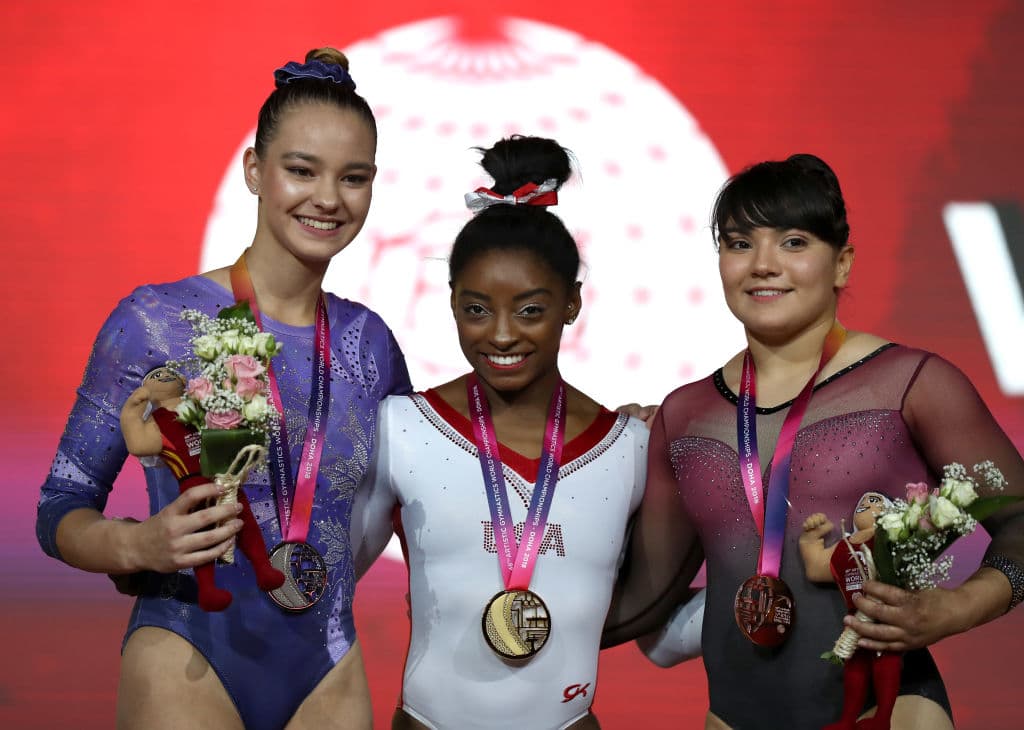 Su gusto por la gimnasia le llegó desde muy pequeña y a los tres años comenzó a entrenarse en esa disciplina.