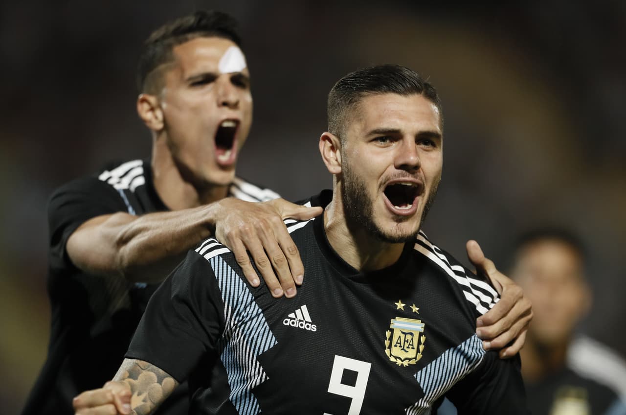 Argentina derrotó 2-0 a México en el estadio Malvinas y cerró un año 2018 para el olvido para el
<i>Tri,</i> en una caída que se gestó desde el comienzo del juego.