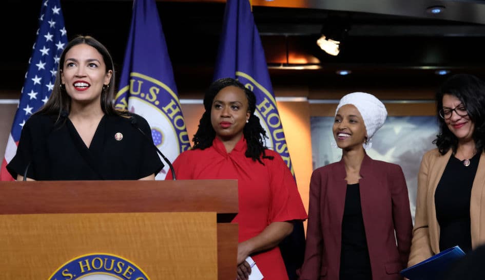 Las cuatro representantes demócratas del llamado 'escuadrón' vuelven a ganar en sus estados