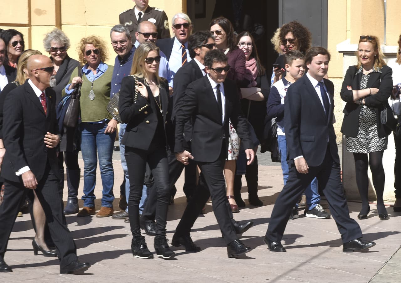 El español estuvo muy romántico con Nicole Kimpel en su natal Málaga.