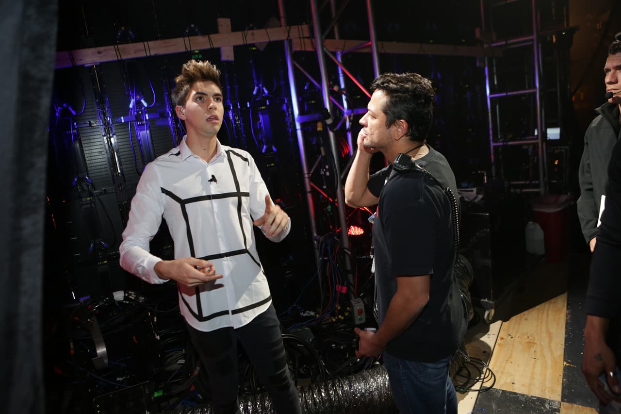 Tú también puedes ser parte del Backstage de tu programa favorito sumergiéndote en el tercer show en vivo de #LaBandaLIVE.