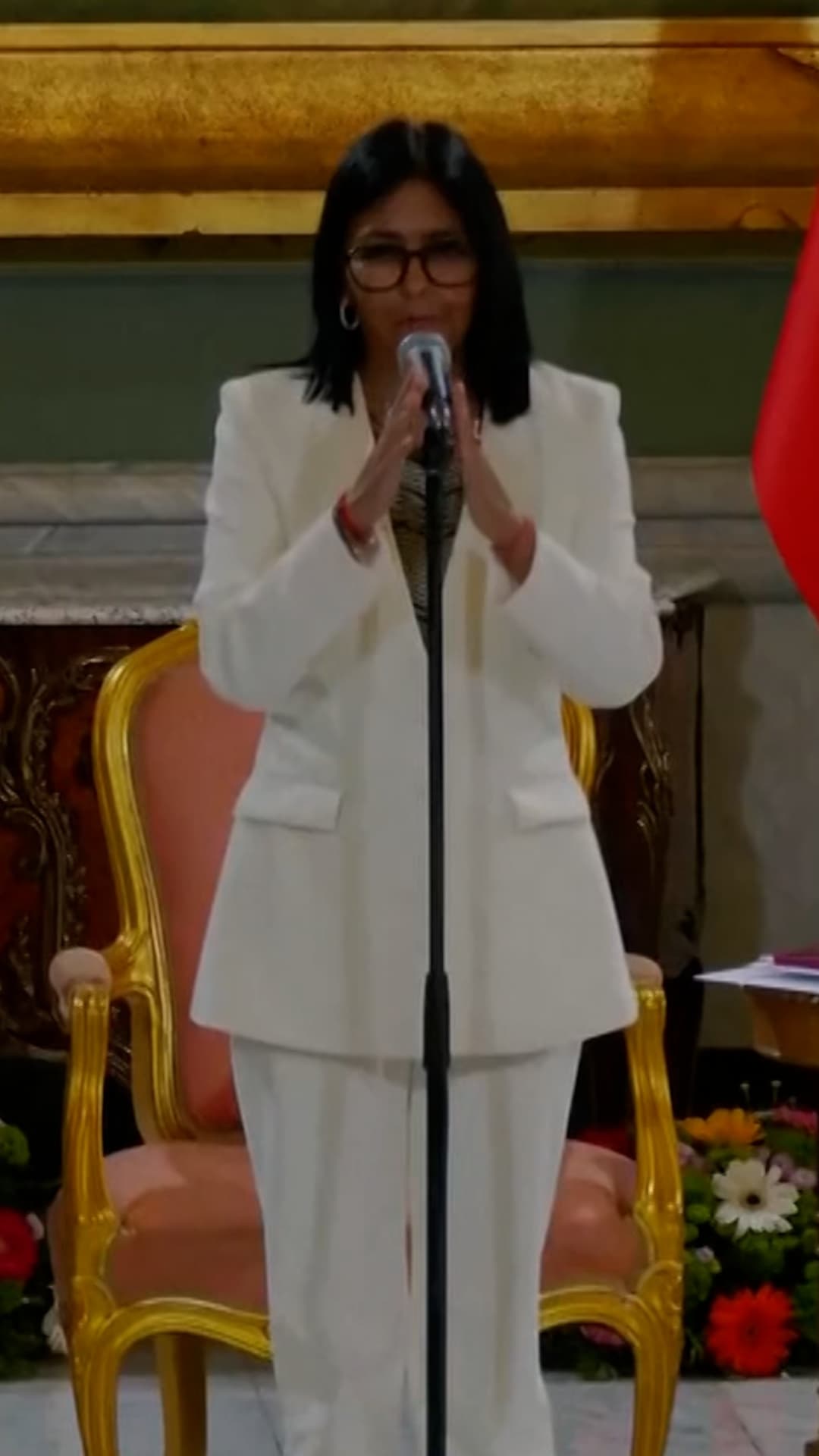 Delcy Rodríguez invita a los venezolanos a regresar a su patria