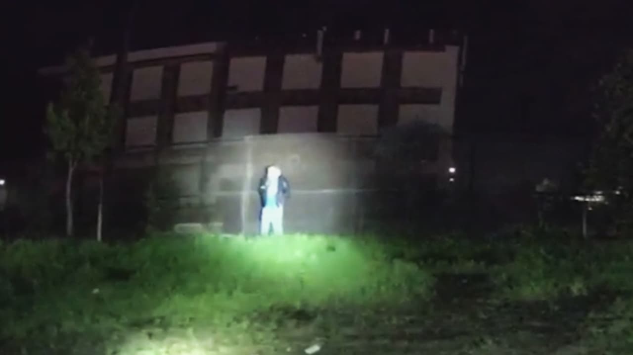 “Nadie merece morir así”: Latina interpone demanda por el asesinato de su esposo durante un tiroteo policial