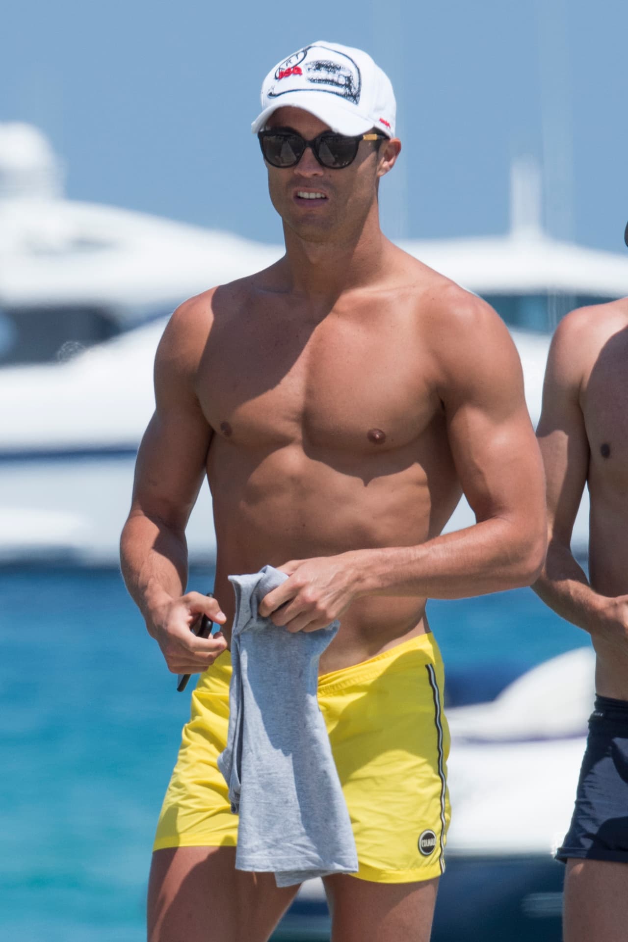 El futbolista es ídolo mundial y tiene un power dad.