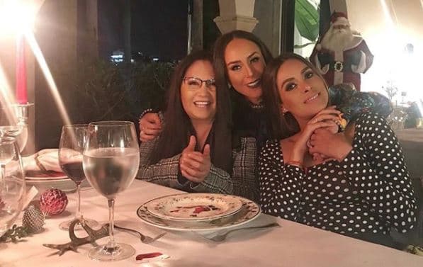 Quien también estuvo presente en la cena navideña de Inés fue su inseparable amiga Galilea Montijo, personaje recurrente en los festejos de la presentadora de 'Cuéntamelo ya'.