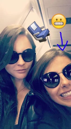 Todas estaban muy emocionadas, por eso compartieron fotos en el avión.