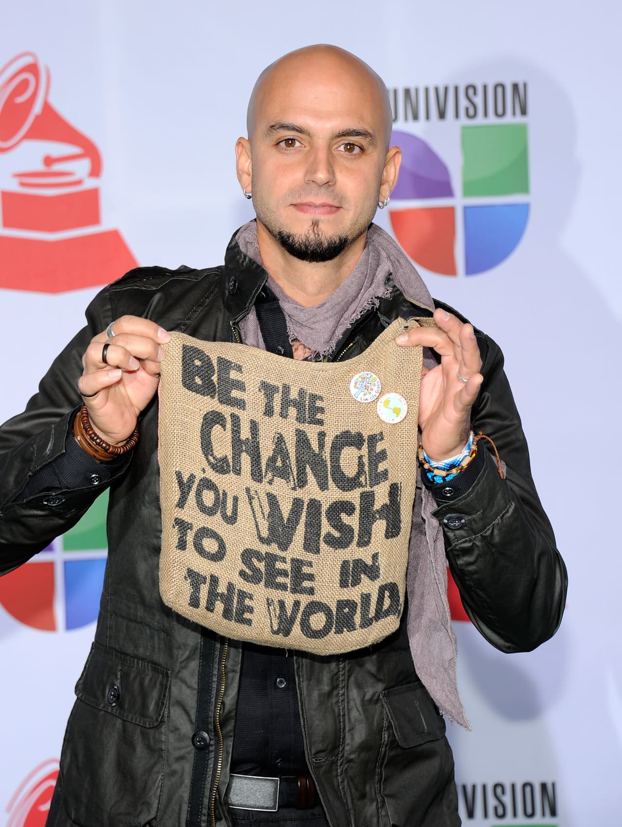 Es por todos sabido que su gran amor por la filantropía lo llevan a participar en este tipo de causas.