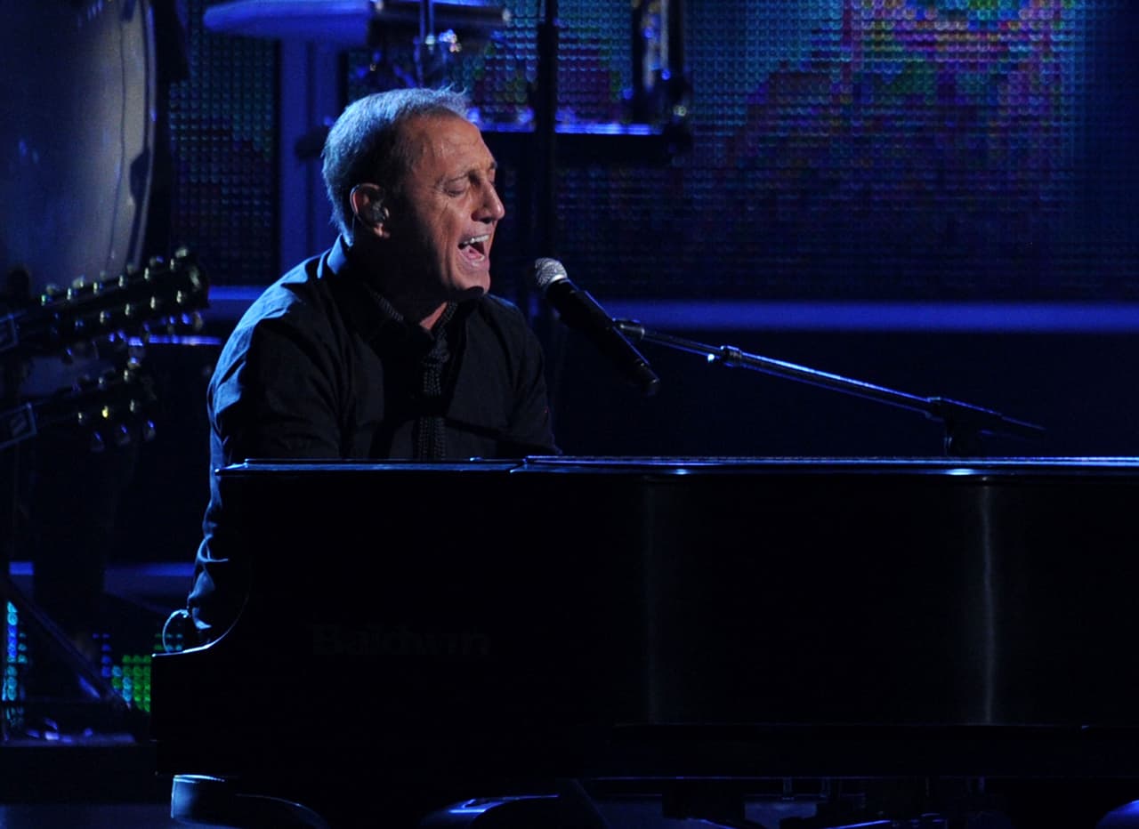 El fue de los primeros músicos en confirmar su presencia.