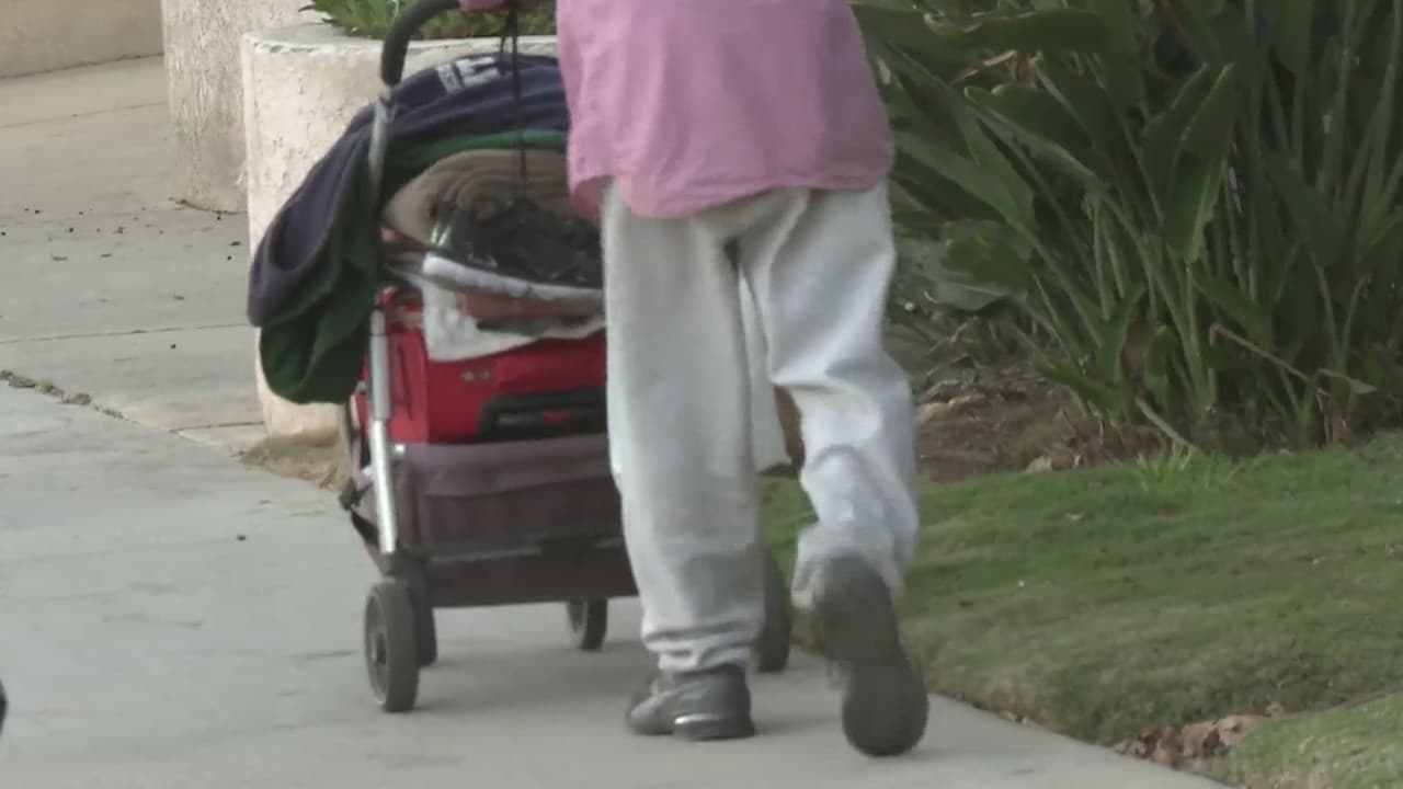 Alerta por reiterados asaltos a mano armada en calles de Los Ángeles