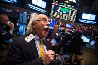 Wall Street cierra con fuertes alzas y el Dow Jones obtiene su mayor ganancia en tres años