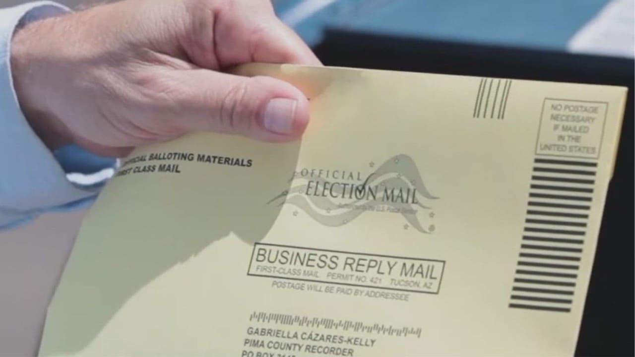 Adrián Fontes explica el propósito de la orden sobre el voto por correo de Trump y a quién podría afectar