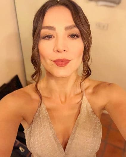 Para sobrellevar esta situación por la que atraviesa ella decidió acudir a ayuda psicológica.