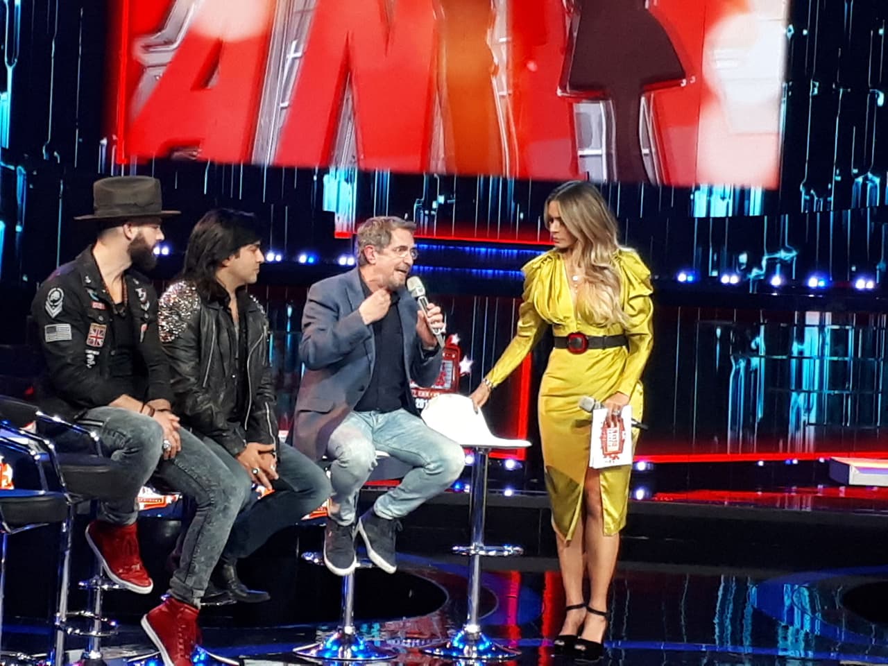 Durante la presentación oficial del programa a los medios de comunicación, Gali y lo seis jueces revelaron algunos detalles de lo que podremos ver a partir del 25 de febrero a las 8PM/7C por Univision.