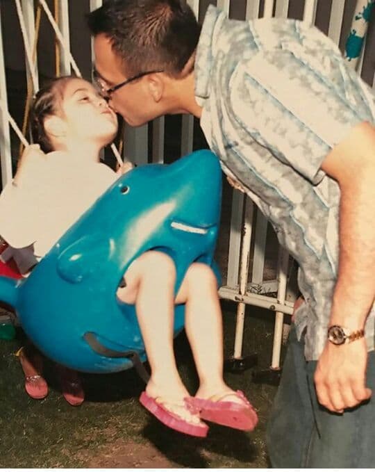 El cantantante estaba orgulloso de sus hijas, se decía un padre afortunado y bendecido por sus tres criaturas.