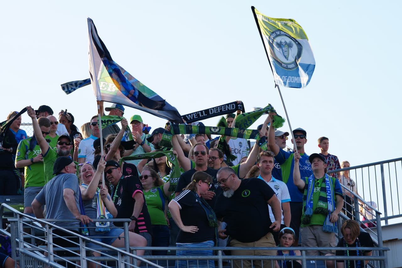 La afición de Sounders hizo el viaje hasta Colorado.
<br>