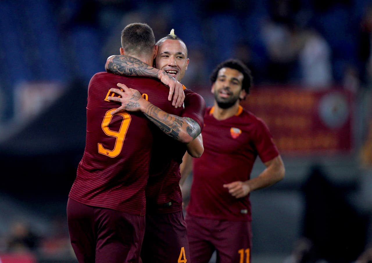 La Roma goleó al Palermo y está dos puntos del liderato