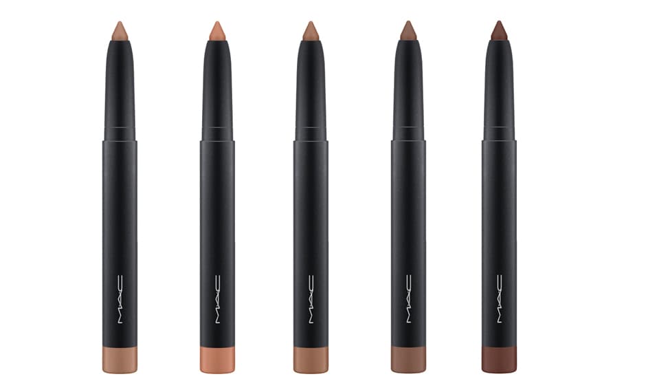 12. BIG BROW PENCIL, MAC, 
<a href="https://www.maccosmetics.com/product/13834/40491/Products/Makeup/Eyes/Brow/Big-Brow-Pencil">Maccosmetics.com</a>, $21 dólares | Si buscas crear una ceja mucho más estructuradas este producto puede ser tu mejor aliado. Maquilla poco a poco para llenarlas de color y darles mucho más volumen.
<br>