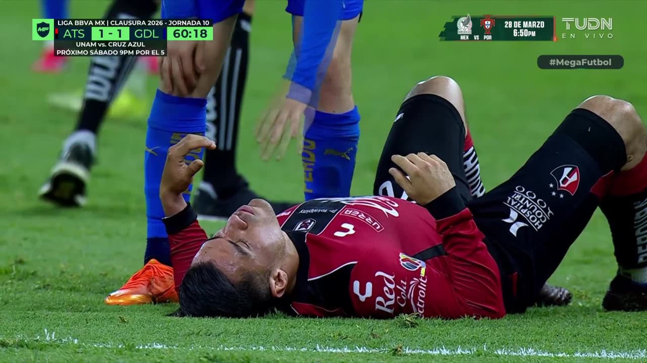 ¡Tremendo KO! Brutal balonazo a la cara de Aldo Rocha