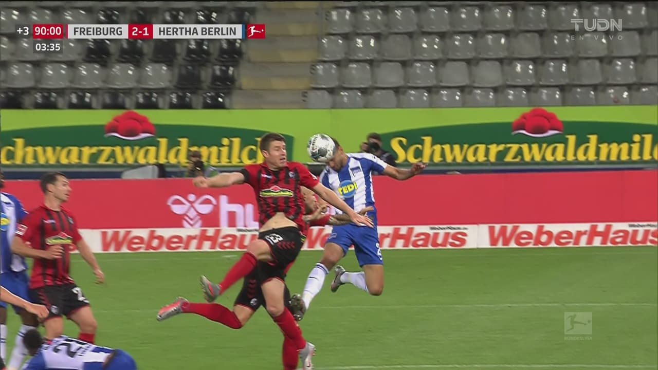 ¡Cunha tuvo la del empate! No supo definir de cabeza en la compensación del partido