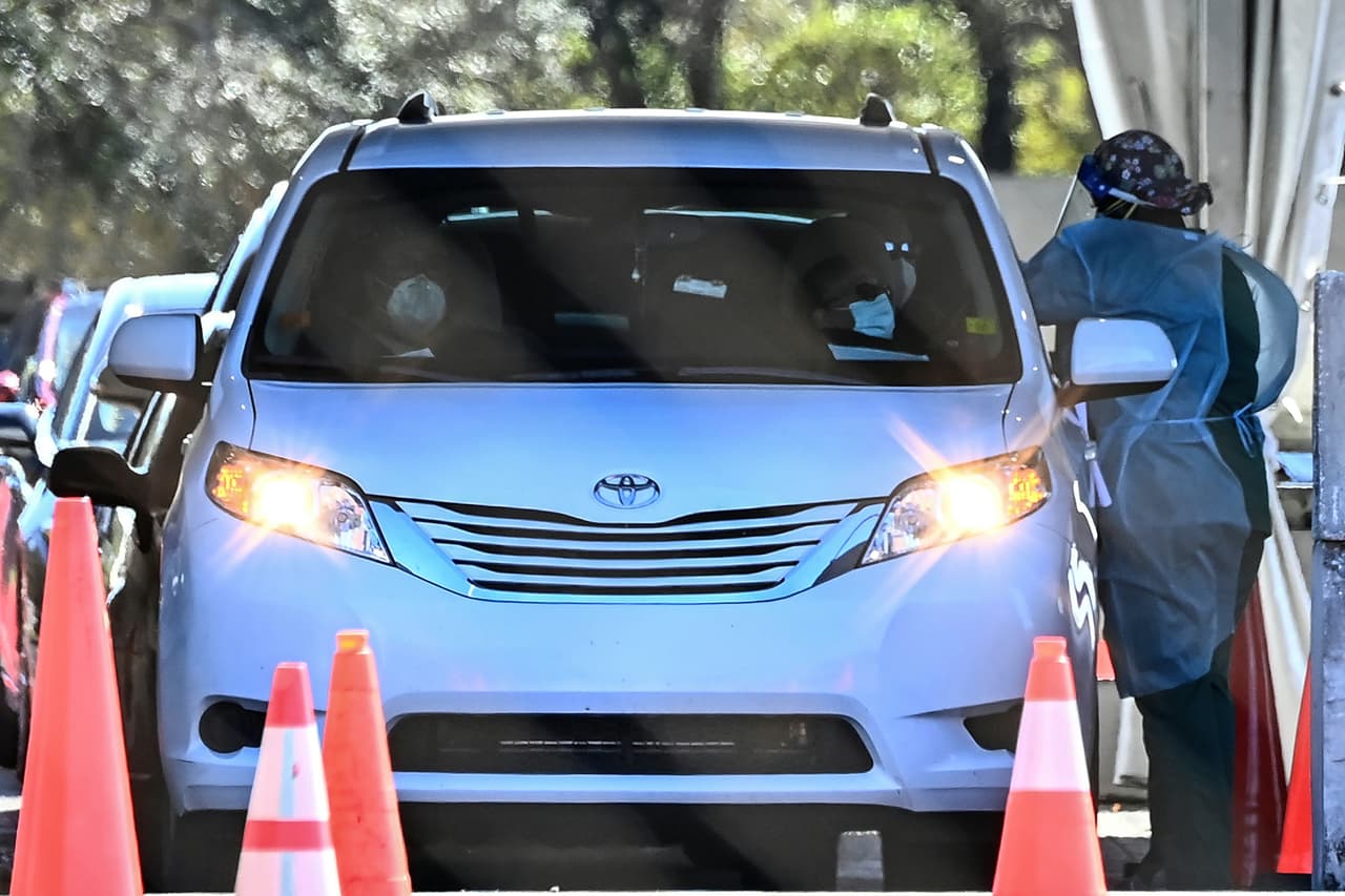 Florida registra 7,486 nuevos casos de coronavirus y 142 muertes 