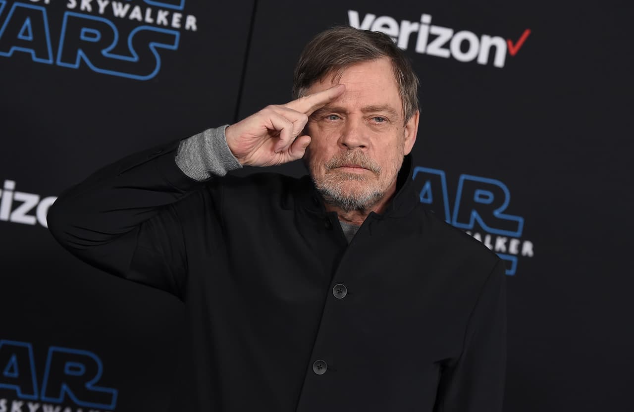 “Que la fuerza te acompañe”: cómo la voz de Luke Skywalker alerta a los ucranianos de los bombardeos rusos