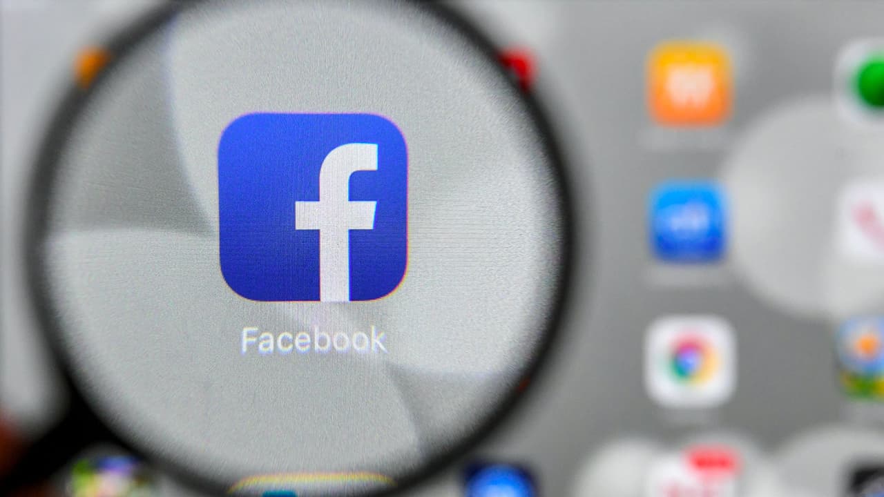 Facebook destapa una "operación coordinada de desinformación" para las elecciones de mitad de periodo
