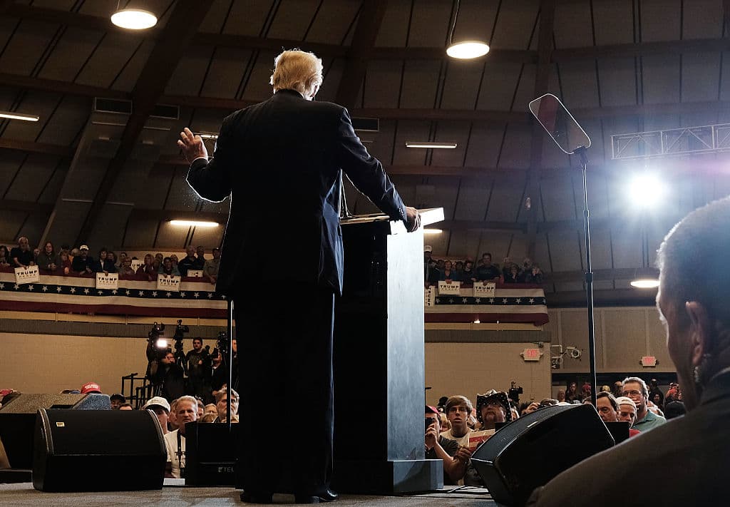 Trump durante su mitin en Waukesha, Wisconsin
