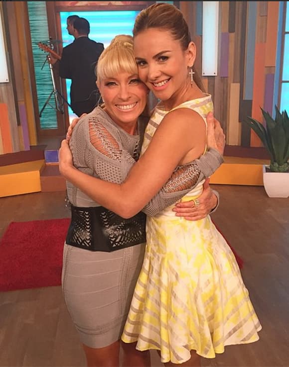 '@oficialyuri Soy gran fan ¡qué gran mujer! conocerla es algo maravilloso, llena de amor de Dios', expresó Ximena. (Mayo 19, 2015)