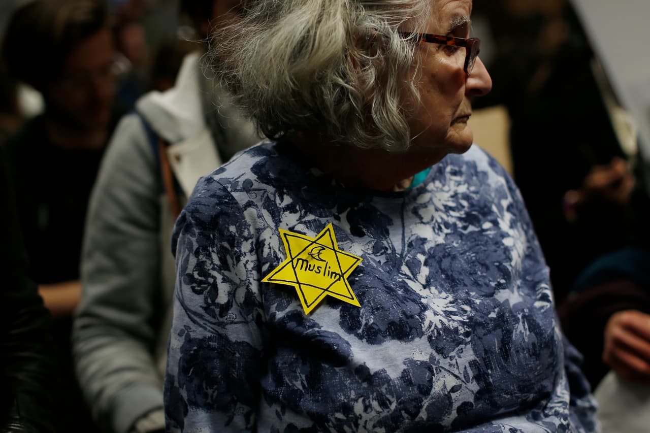 Muchos judíos se solidarizaron con los musulmanes y los refugiados con la consigna de "nunca más".