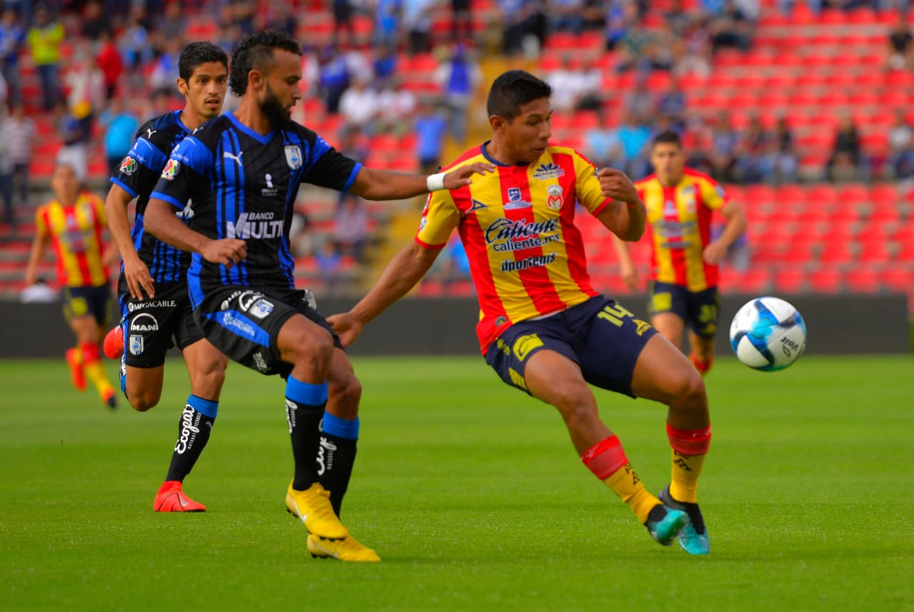 La segunda mitad mejoró considerablemente en ocasiones de peligro y claridad. Querétaro sumó sus primeros tres puntos del torneo y Morelia se quedó con 4 puntos de los 24 disputados al momento.