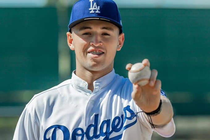 La extraordinaria historia del taquero mexicano de 18 años que se volvió pitcher de Los Dodgers
