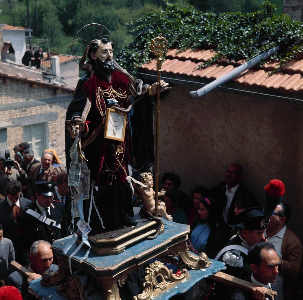 La tradición volvió a retomarse al siguiente año, una vez que se consideró que ya no había peligro para los residentes y los turistas.