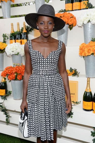 Ahora que Lupita tiene los ojos de miles encima afirmó, para la revista en la que aparece en portada, algunas cositas y detalles: