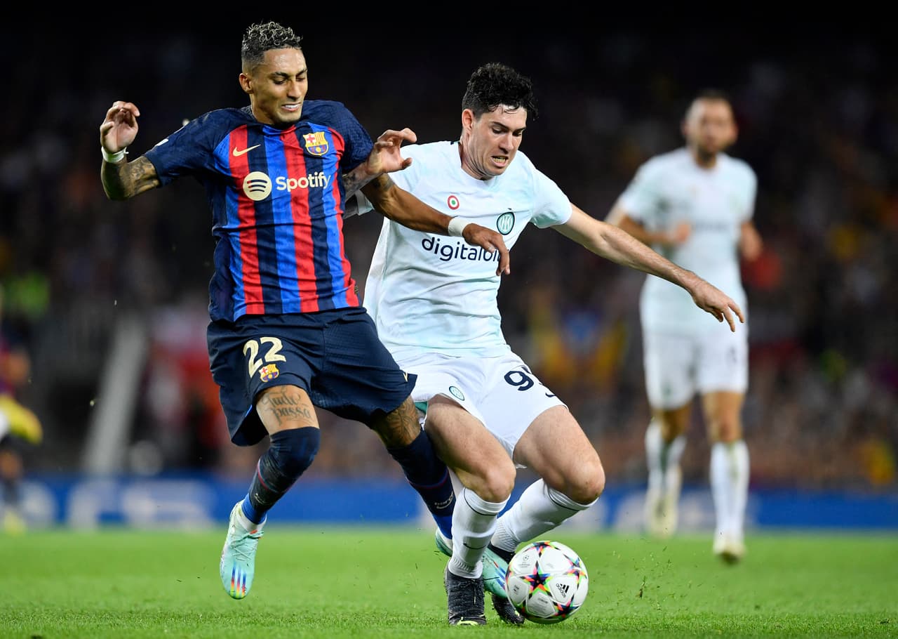 El Inter de Milán con goles de Barella, Lautaro Martínez y Gosens hizo sufrir en demasía al Barcelona que prácticamente están fuera de la Champions League otra vez.