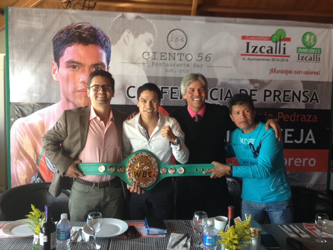 Julio 'Pollito' Ceja va por otro nocaut contra Hugo 'Cuatito' Ruiz