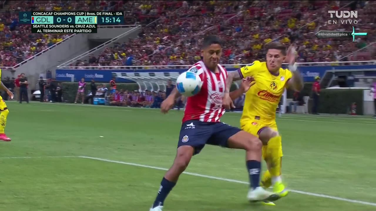¿Por qué no se marcó penal a favor del América por mano de Romo?