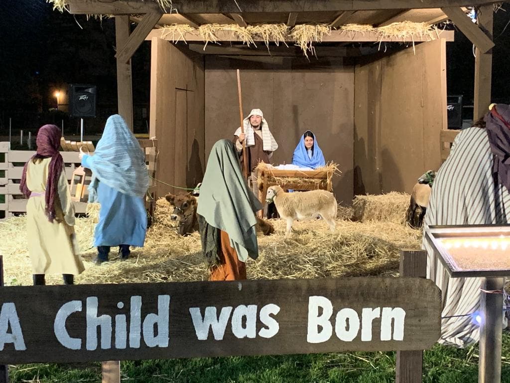 <b>Journey to Bethlehem en Fresno</b>
<br>
<b>Cuándo:</b> 13, 14 y 15 de diciembre con tres shows en vivo. A las 7, 7:30, u 8pm.
<br>
<b>Dónde: </b>Bethany Church, 9161 N Maple, Fresno, CA
<br>
<b>Costo: </b>Entrada gratis.