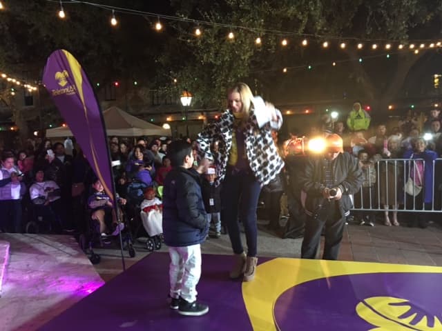 Estrellas como Mane de la Parra, Marjorie de Sousa, Alejandro Chabán y Arantxa Loizaga, el talento Univision San Antonio y miembros de la comunidad se dieron cita en el CRIT San Antonio para apoyar la causa del Teletón USA y, así, ayudar a que más niños continúen recibiendo terapias que cambien su vida.